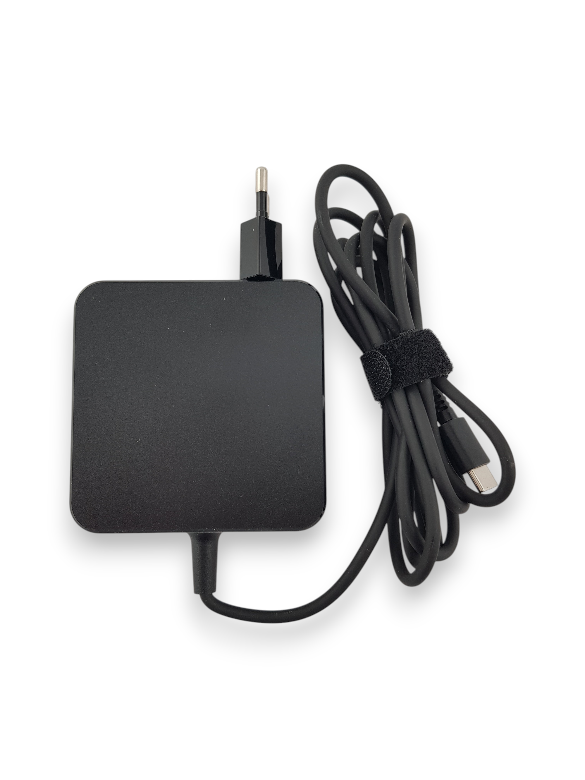 Универсално зарядно устройство USB Type-C – 65W